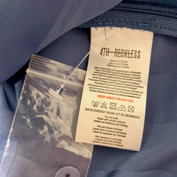 4th & Reckless asymmetric top. Size S - Picture 8 of 8